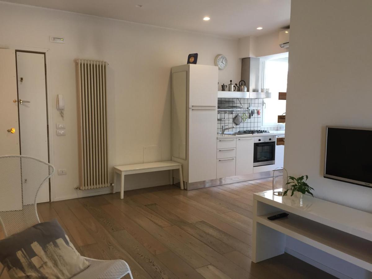 Suite Mare Centro Pesaro Luaran gambar